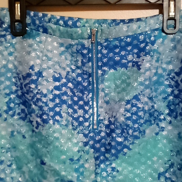 H&M blue, turquoise, and silver mini skirt size 8 - Picture 3 of 6